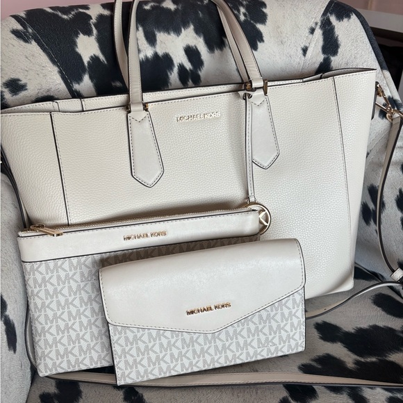 MICHAEL KORS White Leather Kimberly 3-in-1 Set - Picture 1 of 8